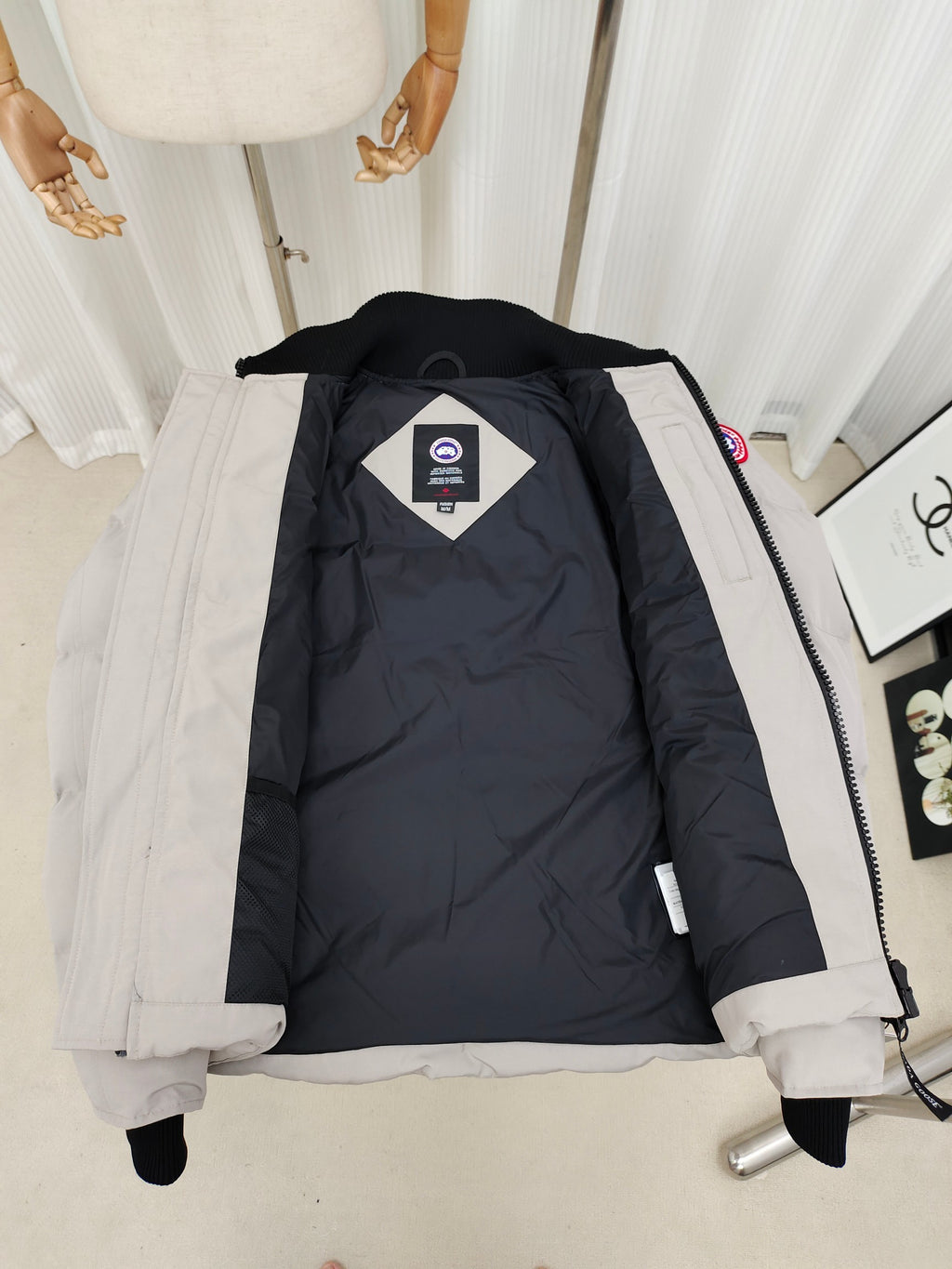Canada Goose Stand-Collar Puffer Jacket with Contrast Ribbed Trim