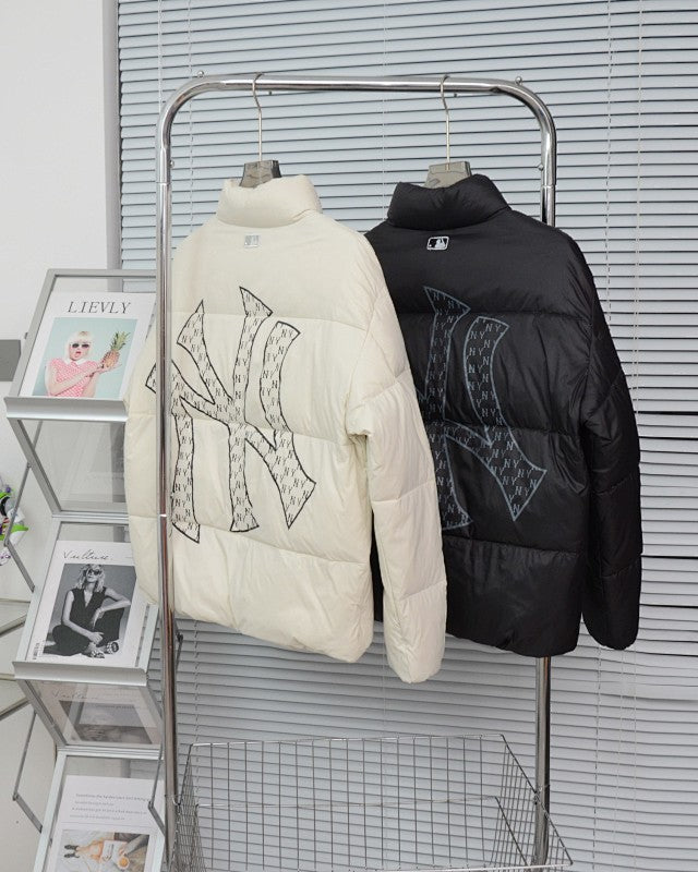 MLB New York Yankees Oversized Back-Logo Puffer Jacket