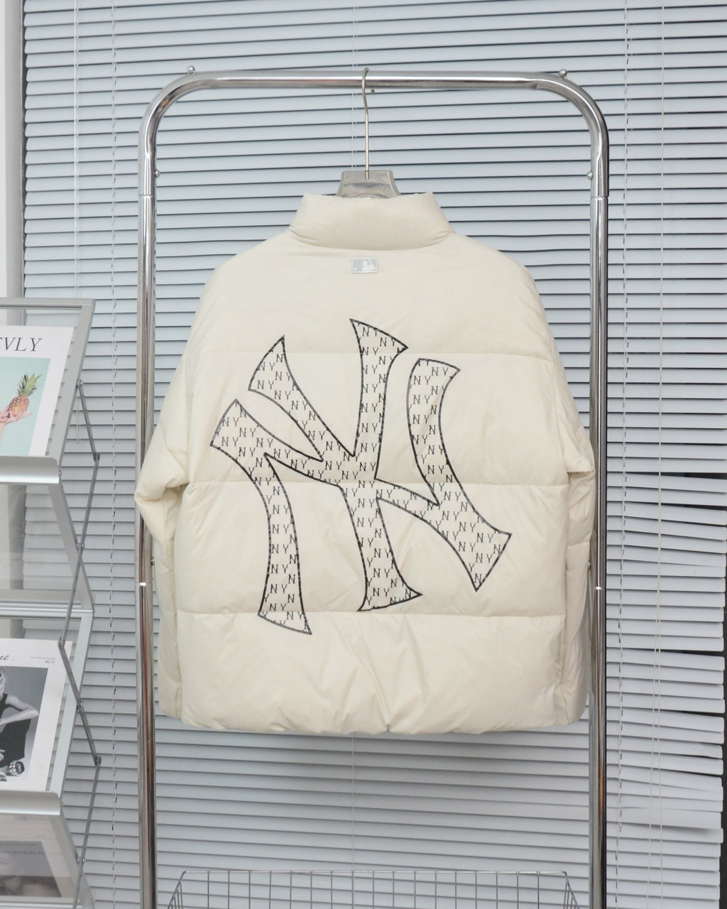 MLB New York Yankees Oversized Back-Logo Puffer Jacket