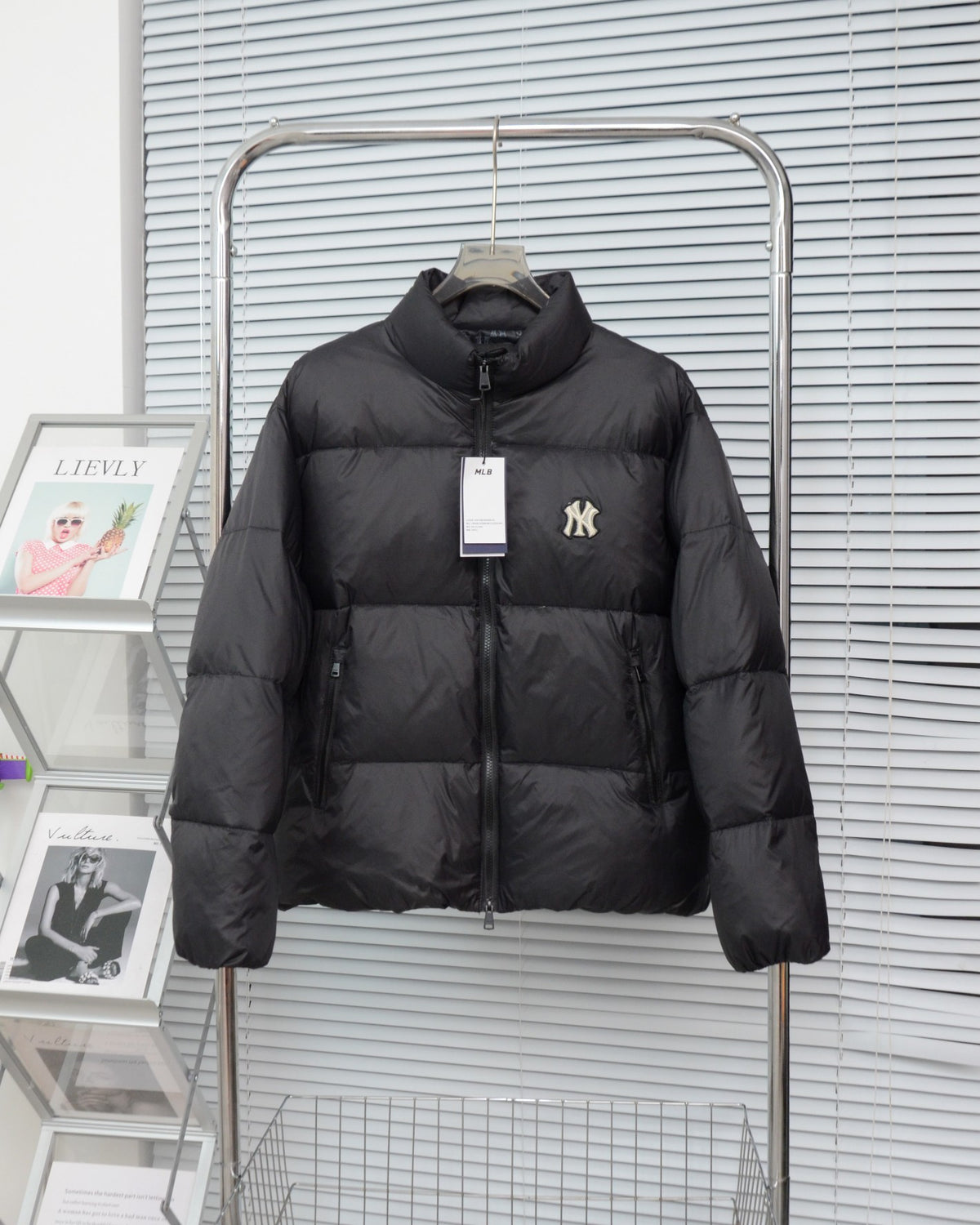MLB New York Yankees Oversized Back-Logo Puffer Jacket