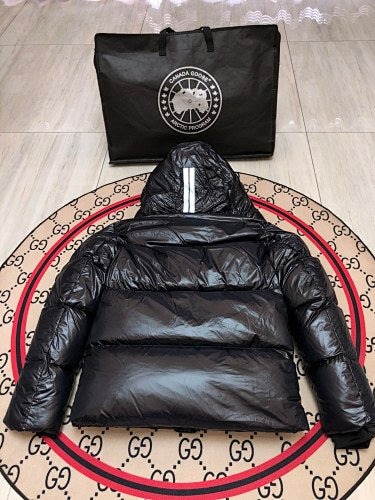 Canada Goose Crofton 2252 Hooded Down Puffer Jacket – Black/Silver