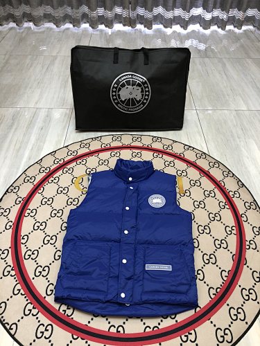 Canada Goose Unisex Quilted Puffer Vest