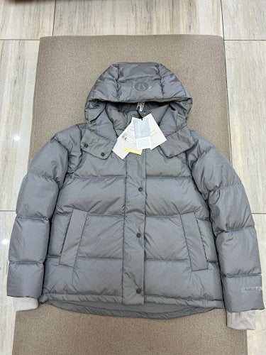 lululemon Wunder Puff Windproof Water-Repellent Jacket