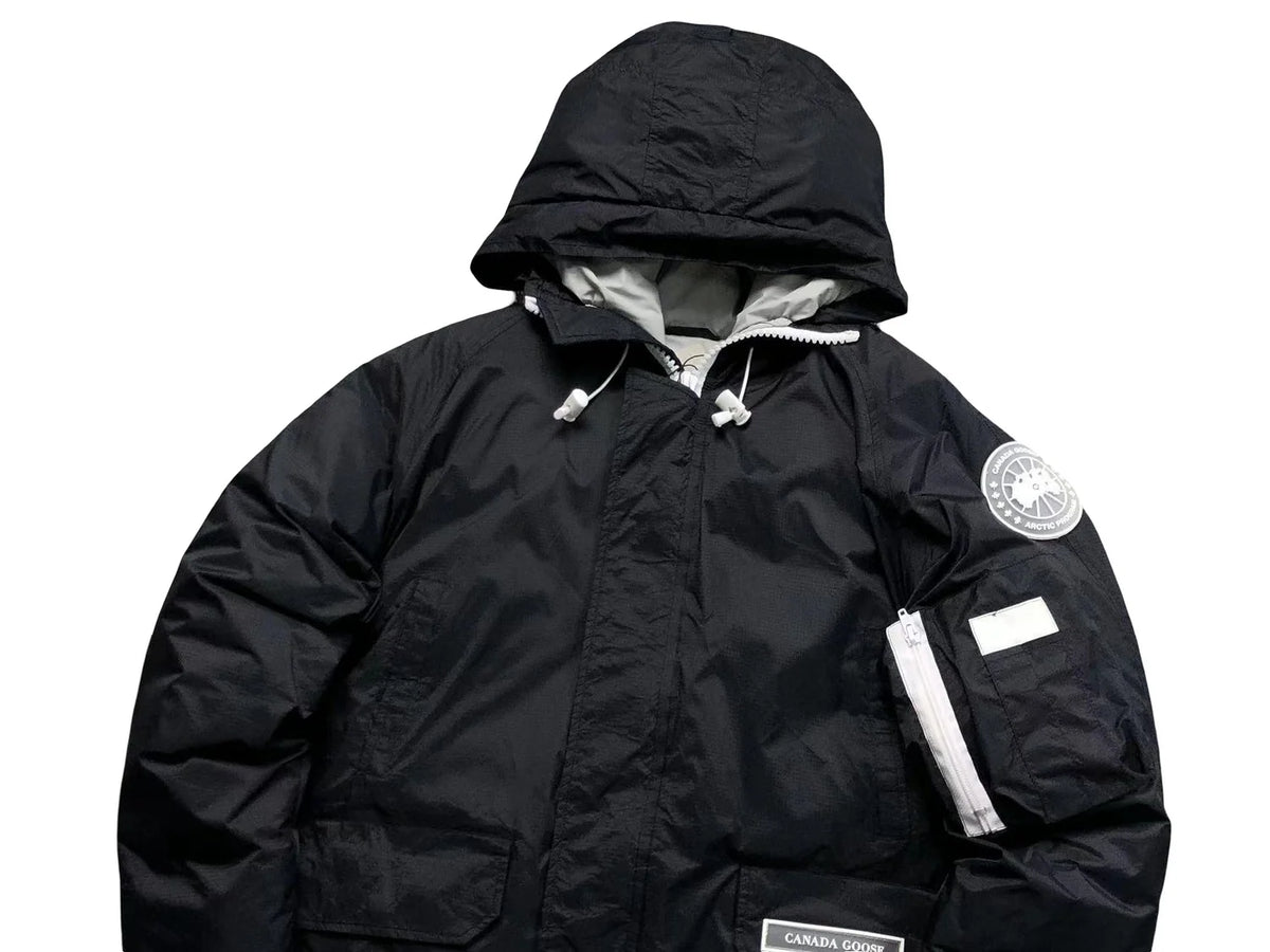 Canada Goose Arctic Chilliwack Hooded Bomber Jacket – Black