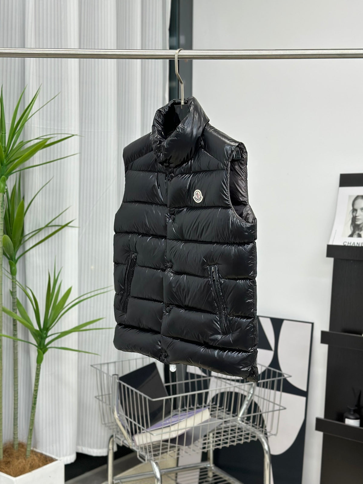 Moncler Stand-Collar Puffer Vest with Snap-Button Front