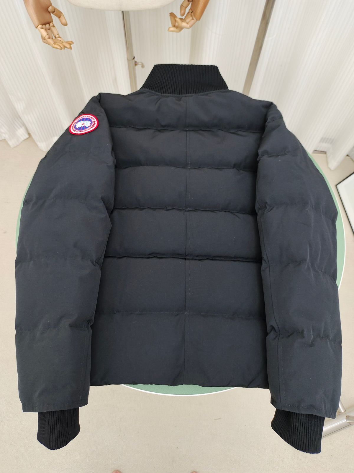 Canada Goose Stand-Collar Puffer Jacket with Contrast Ribbed Trim