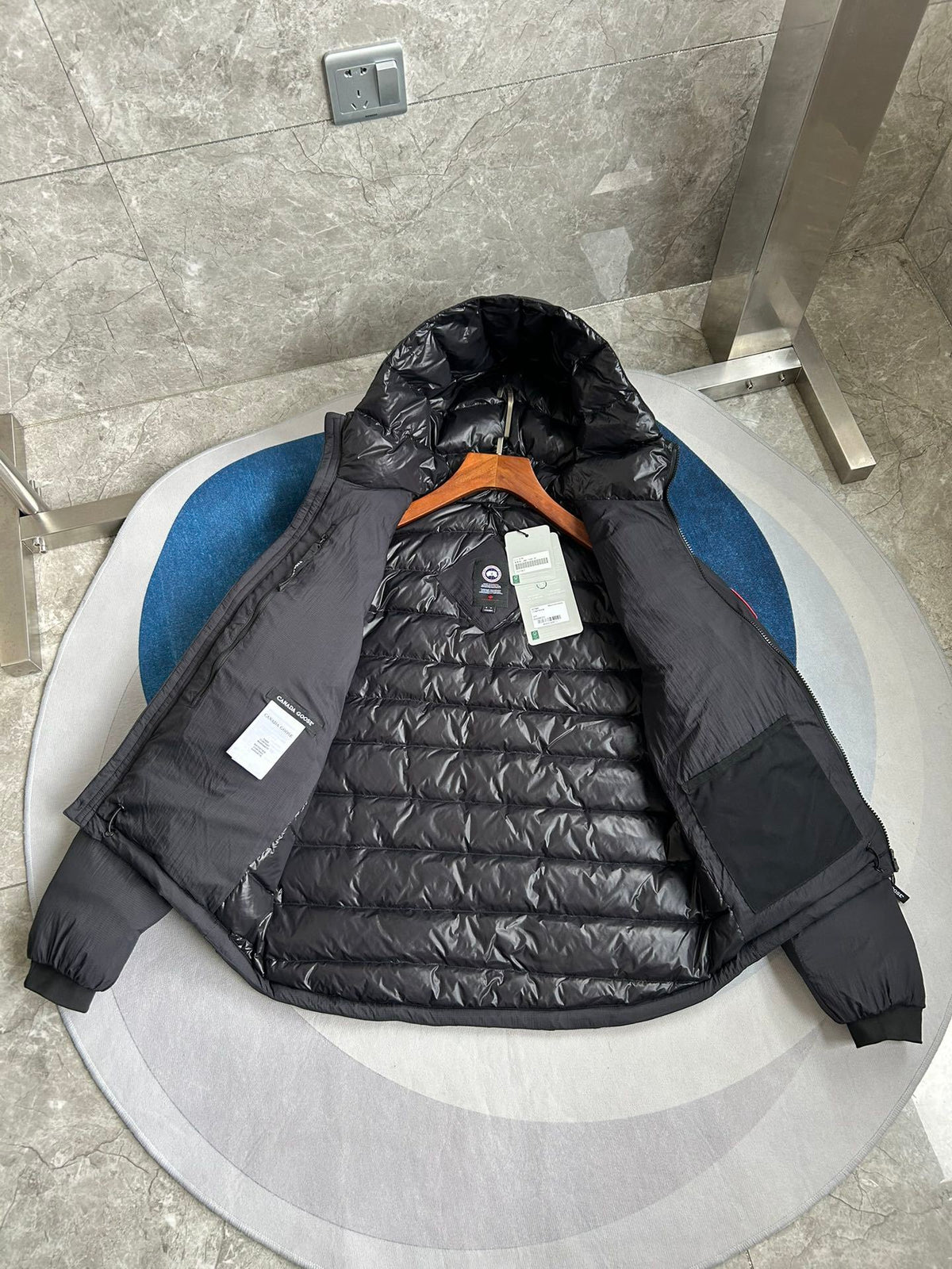Canada Goose 5078 Hooded Jacket