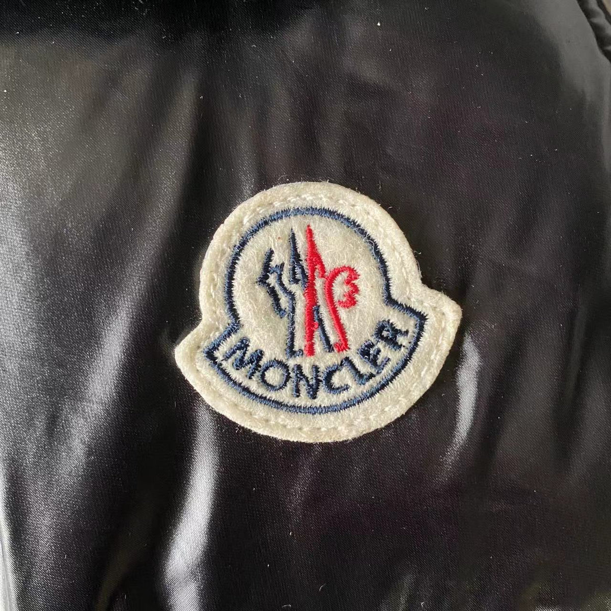 Moncler Maya Hooded Puffer Jacket – Black