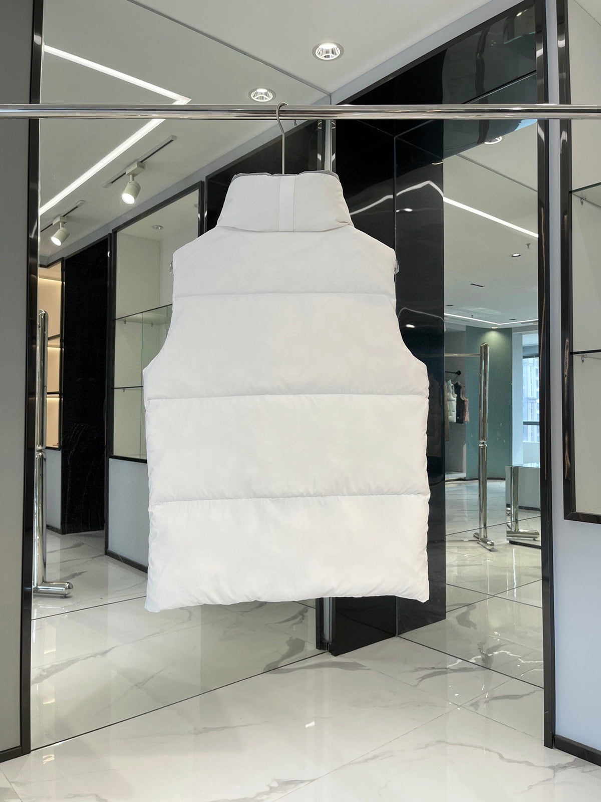 White Label Capsule Vest
