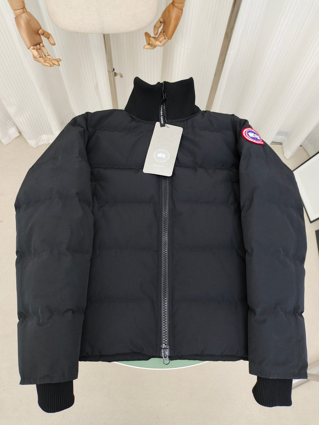 Canada Goose Stand-Collar Puffer Jacket with Contrast Ribbed Trim