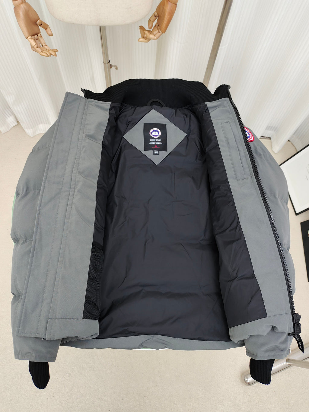 Canada Goose Stand-Collar Puffer Jacket with Contrast Ribbed Trim