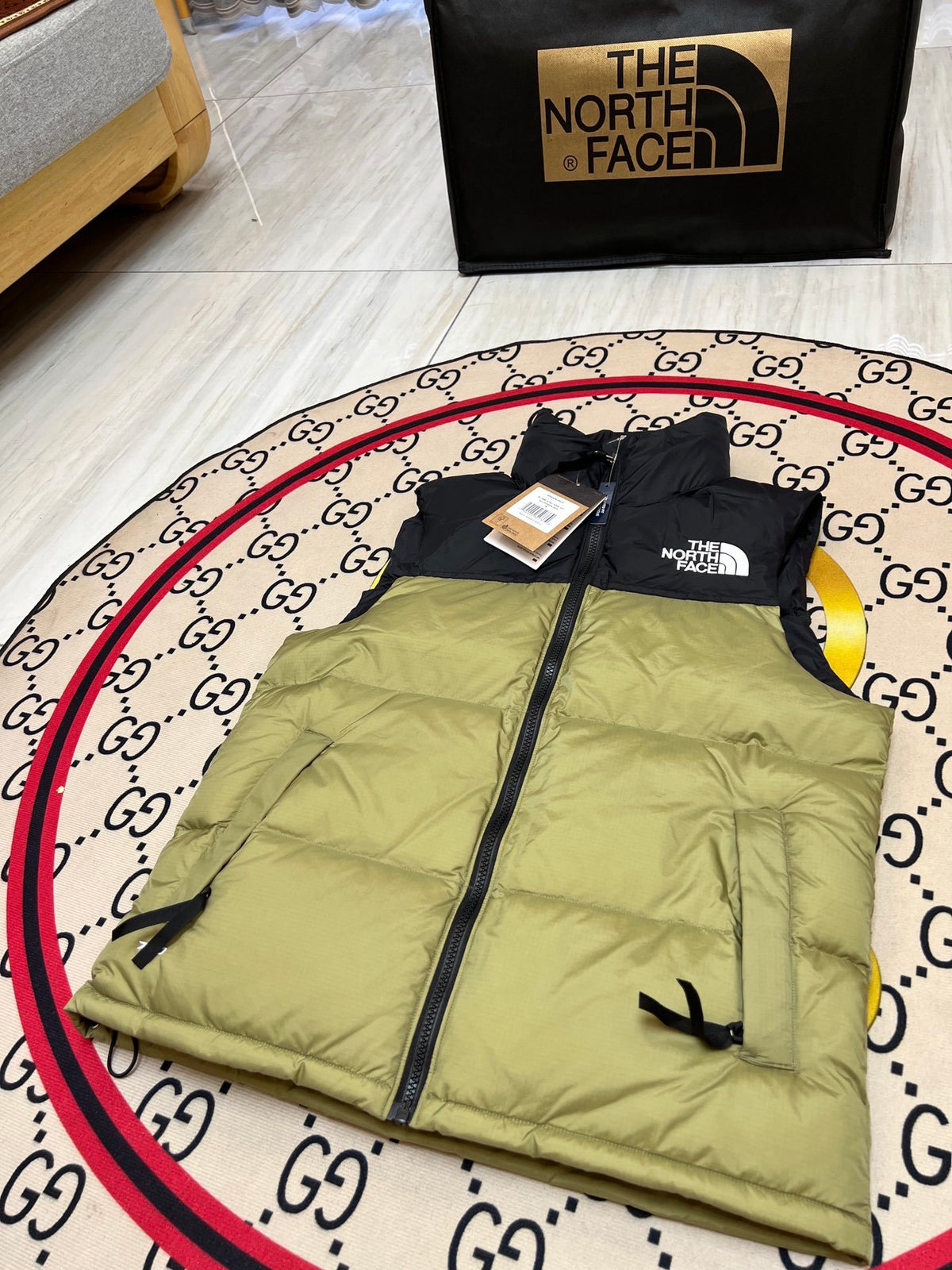The North Face Unisex Colorblock Puffer Vest
