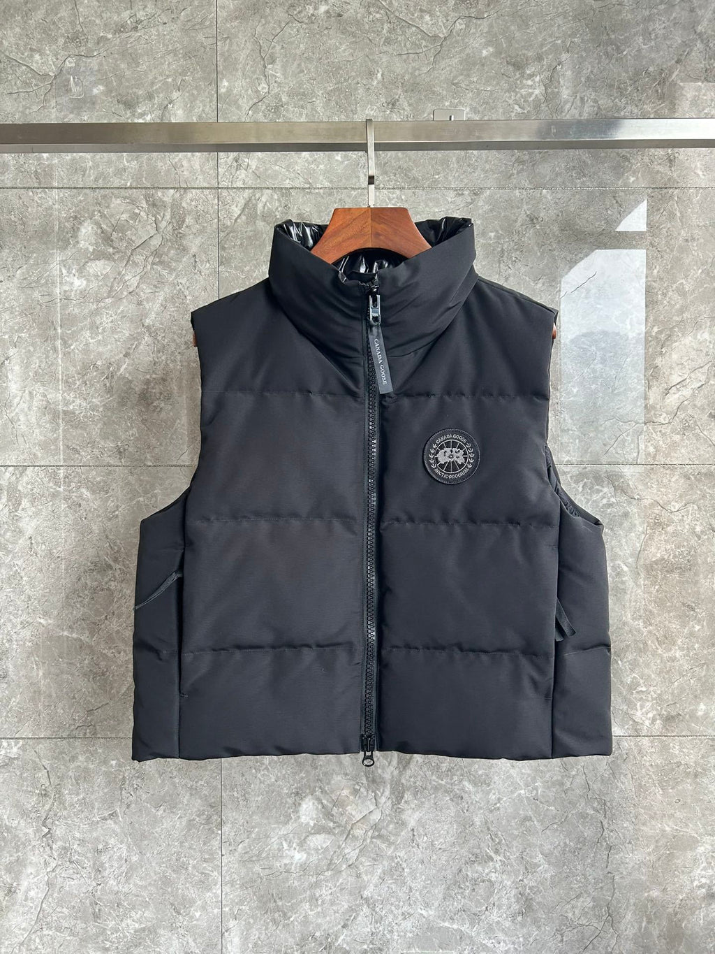 Canada Goose Grandview Black Label Cropped Down Vest
