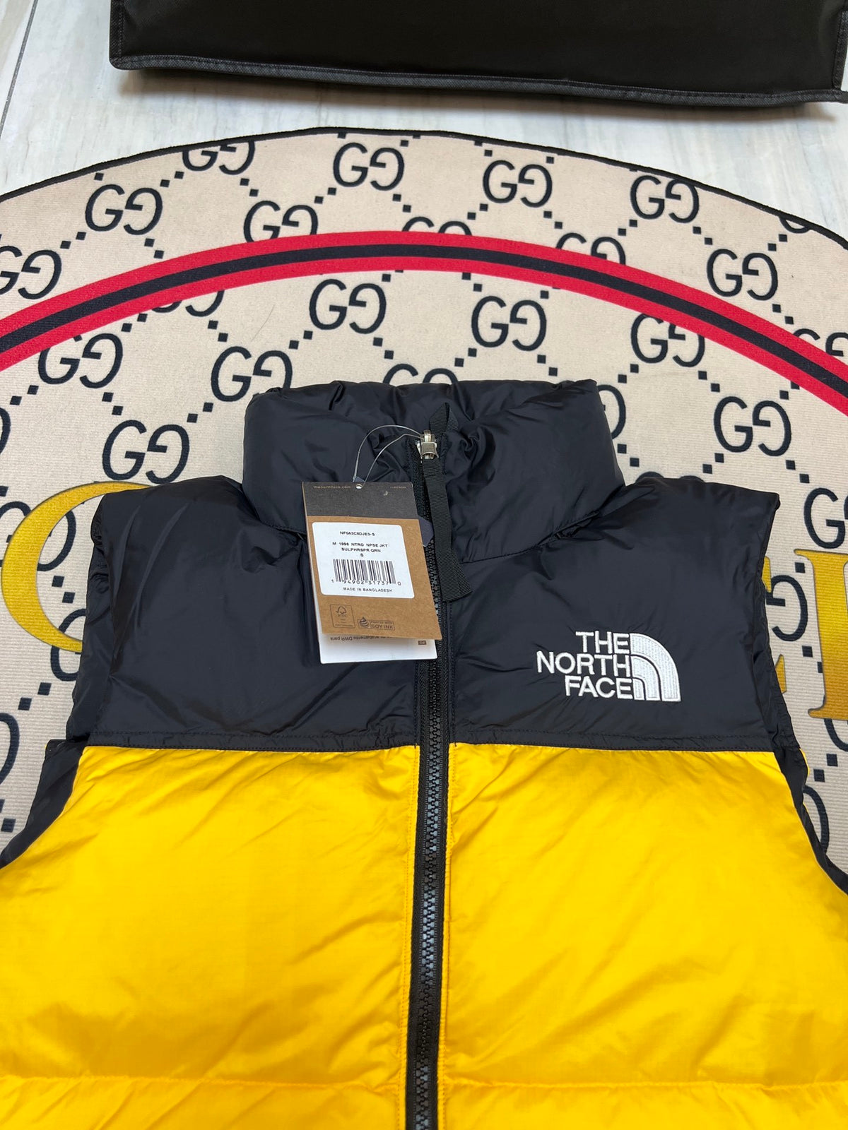 The North Face Unisex Colorblock Puffer Vest