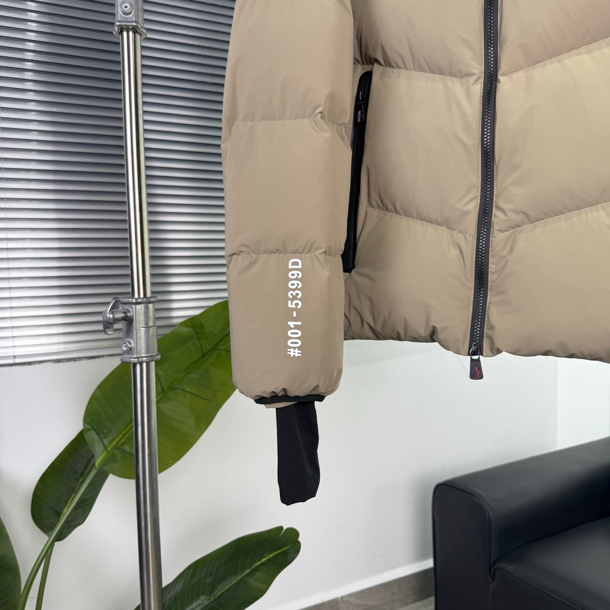 Moncler Grenoble Arcesaz Hooded Puffer Jacket - Beige