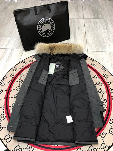 Canada Goose Women's Black Hooded Puffer Coat