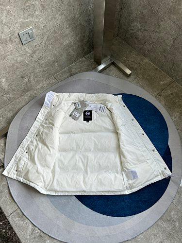 Canada Goose 2057 Mixed-Panel Quilted Vest