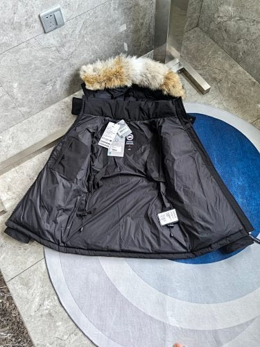 Canada Goose Women's Fur-Trim Hooded Puffer Jacket