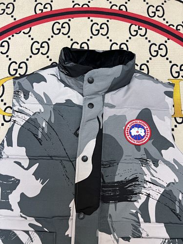 Canada Goose Classic Stand-Collar Puffer Vest