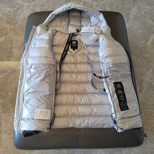 Canada Goose 2227 Glossy Hooded Puffer Jacket
