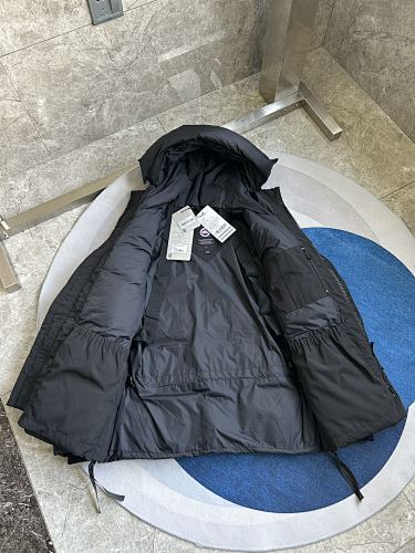 Canada Goose 2058 Expedition Parka