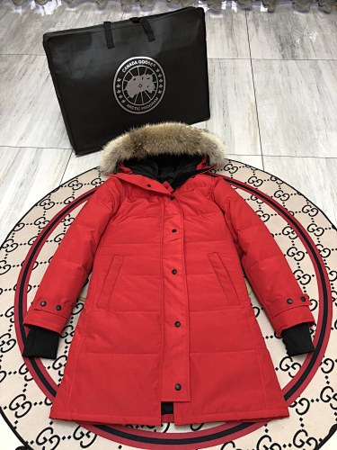 Canada Goose Women's Black Hooded Puffer Coat
