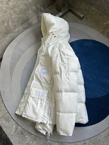 Canada Goose 2058 Expedition Parka