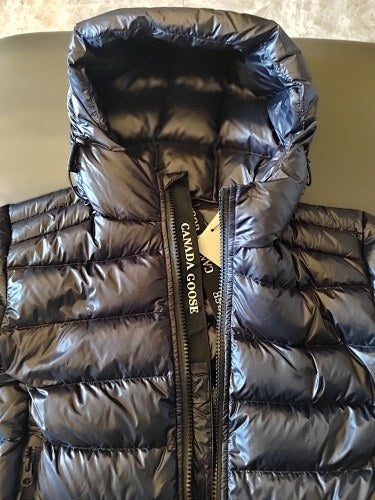 Canada Goose 2227 Glossy Hooded Puffer Jacket